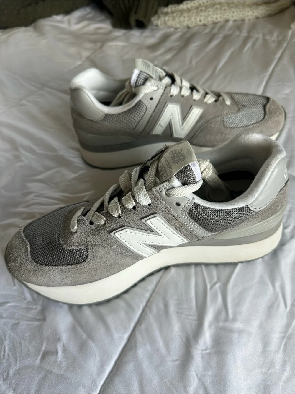 New Balance 574 - Picture 6 of 9